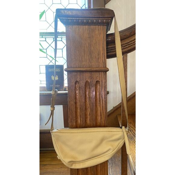 The Sak Soft Yellow Crossbody Bag Purse Women’s - Picture 2 of 11